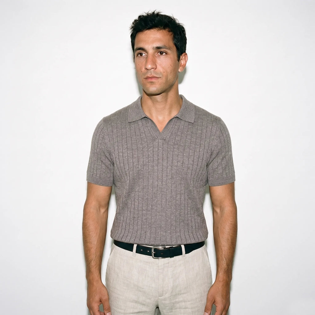 Style Riviera homme avec polo col skipper gris lune — Rivenza