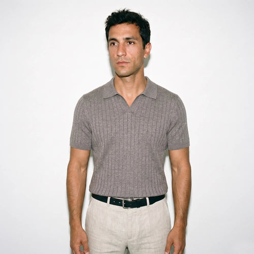 Style Riviera homme avec polo col skipper gris lune — Rivenza